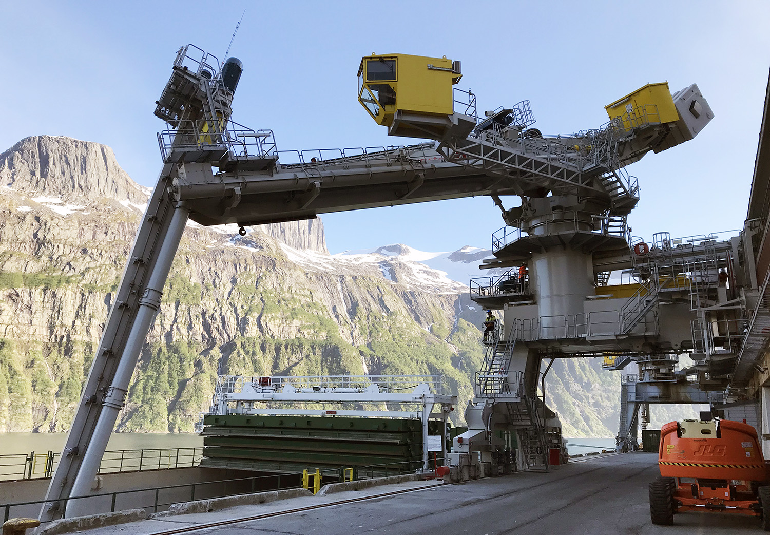 Siwertell shipunloader in Norway