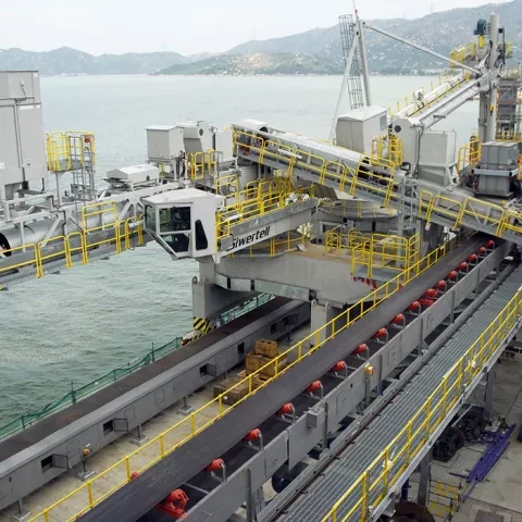 White Siwertell ship loader for Limestone / Gyspum, Hong Kong