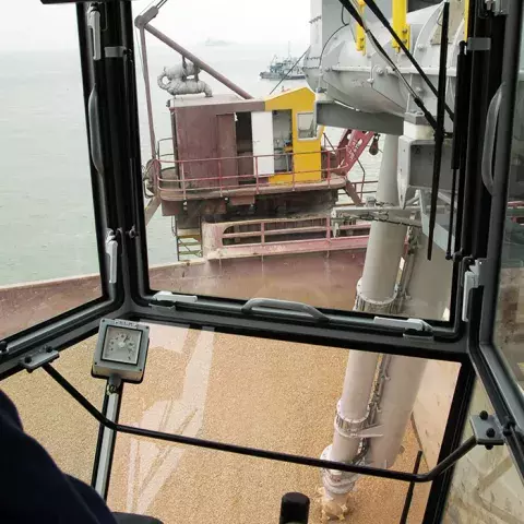 Blue Siwertell Ship unloader for coal and biomass, Denmark Blue Siwertell Ship unloader for coal and biomass, Denmark