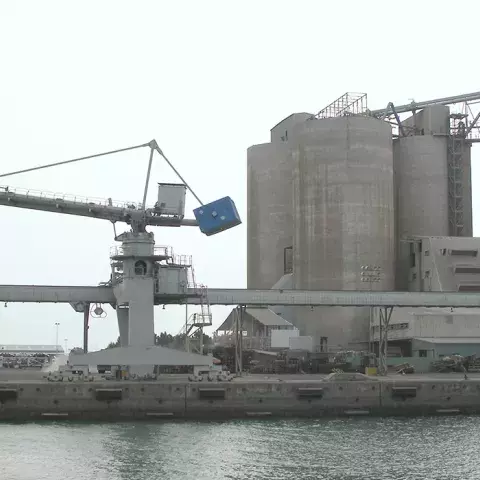 Siwertell Terminal for cement, Kuwait