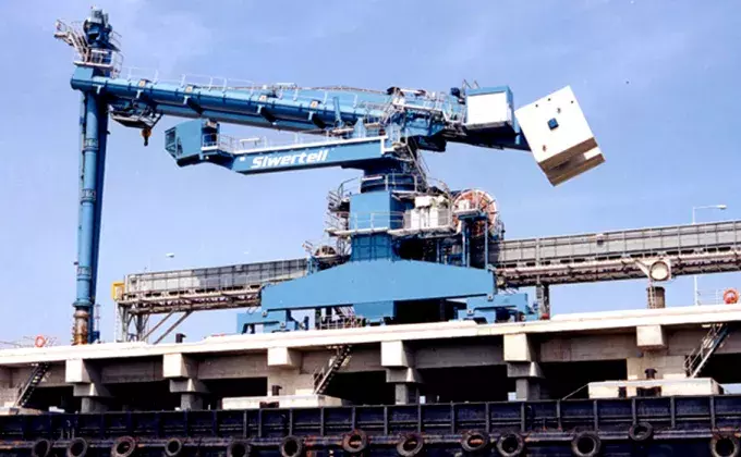 Blue Siwertell Ship unloader for coal, China